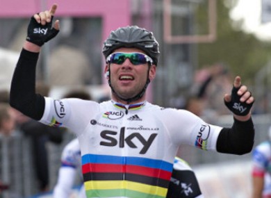 Cavendish celebrates victory.