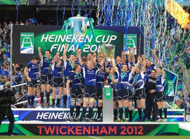 Leinster lift the trophy in Twickenham.