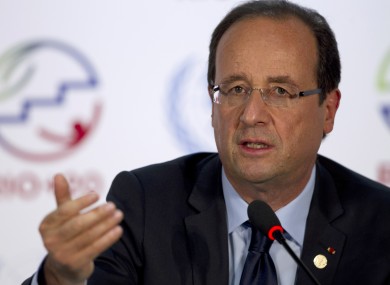 Holland has urged the country's footballers to follow the example of French soldiers.