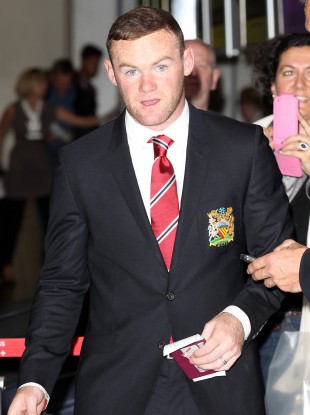 Wayne Rooney reckons he could partner RVP this season.