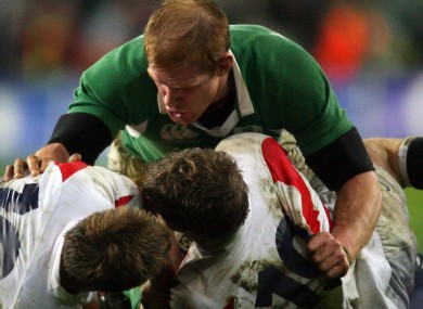 6 Naciones - Página 5 Paul-oconnell-over-jonny-wilkinson-and-tom-rees-2422007-390x285