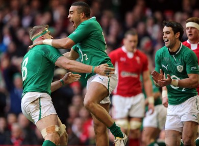 Simon Zebo celebrates his try with Jamie Heaslip.