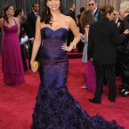 Gloria Reuben. Yep, that's grand.