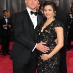 Channing Tatum and Jenna Dewan are going to have their baby in London. They were both very cute about it. 
