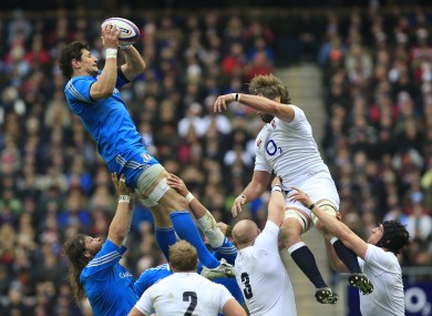 Alessandro Zanni claims as Geoff Parling flails.